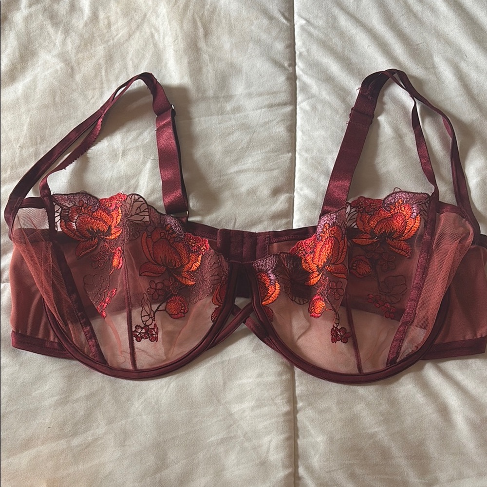 Elegant Burgundy Floral Lace Bra